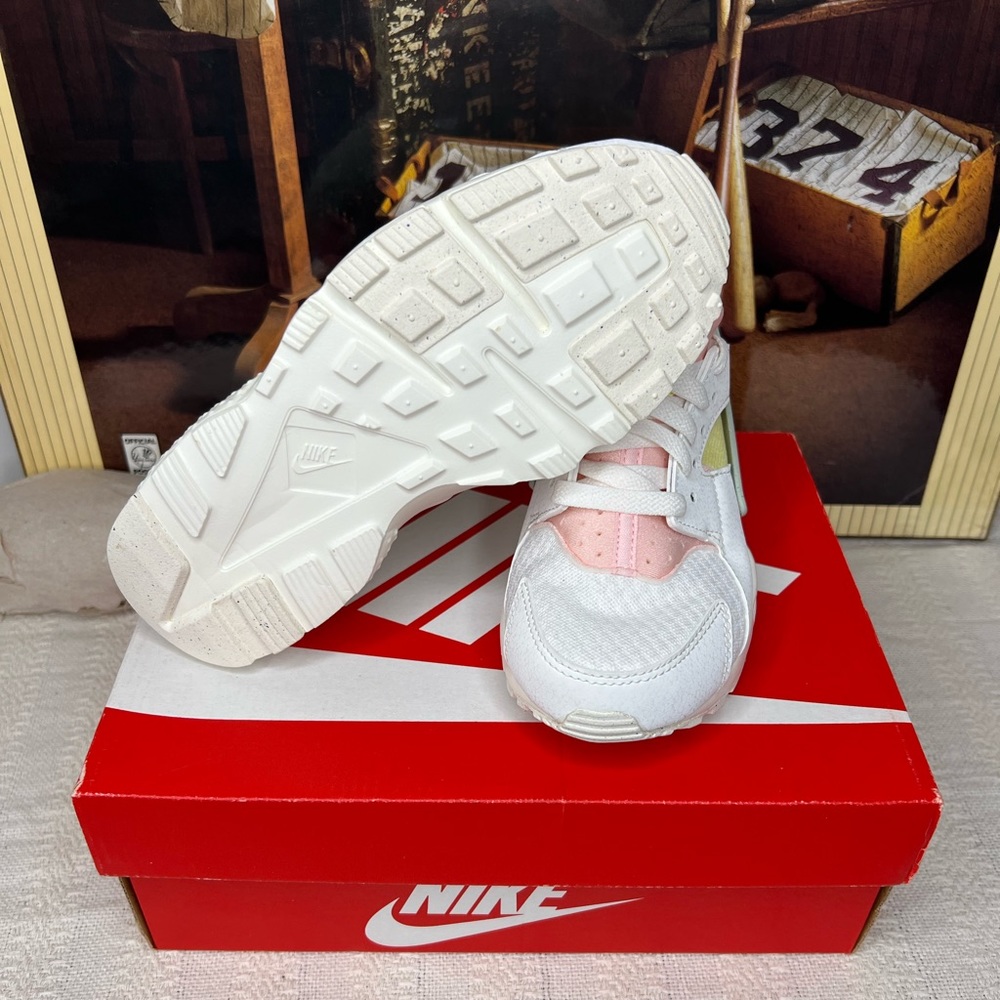 ‼️SOLD‼️Nike Huarache Run GS S - Picture 6 of 6